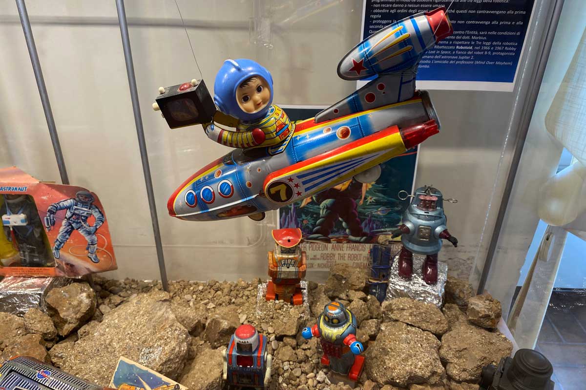 astronauta giocattolo di plastica